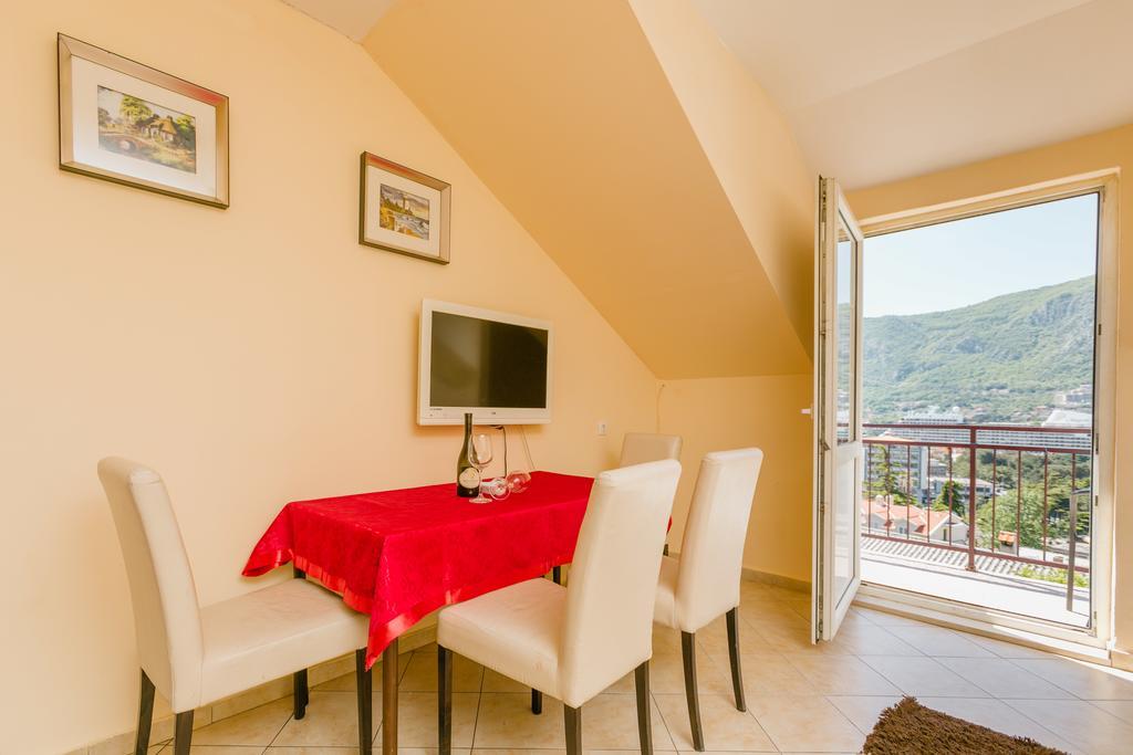 Apartments Feniks Kotor Exterior photo